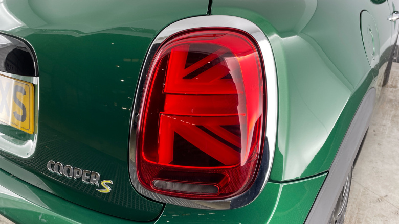 MINI Hatchback 135kW Cooper S Level 2 33kWh 3dr Auto Electric Hatchback